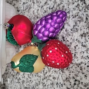 Vintage Bradford Christmas Trimmeries Hand Decorated Glass Ornaments 4 Fruits